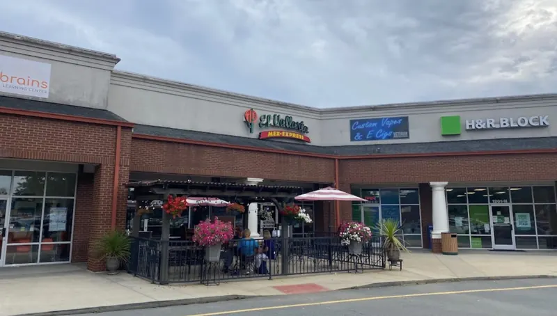 El Vallarta Waxhaw storefront with its patio on N Broome St